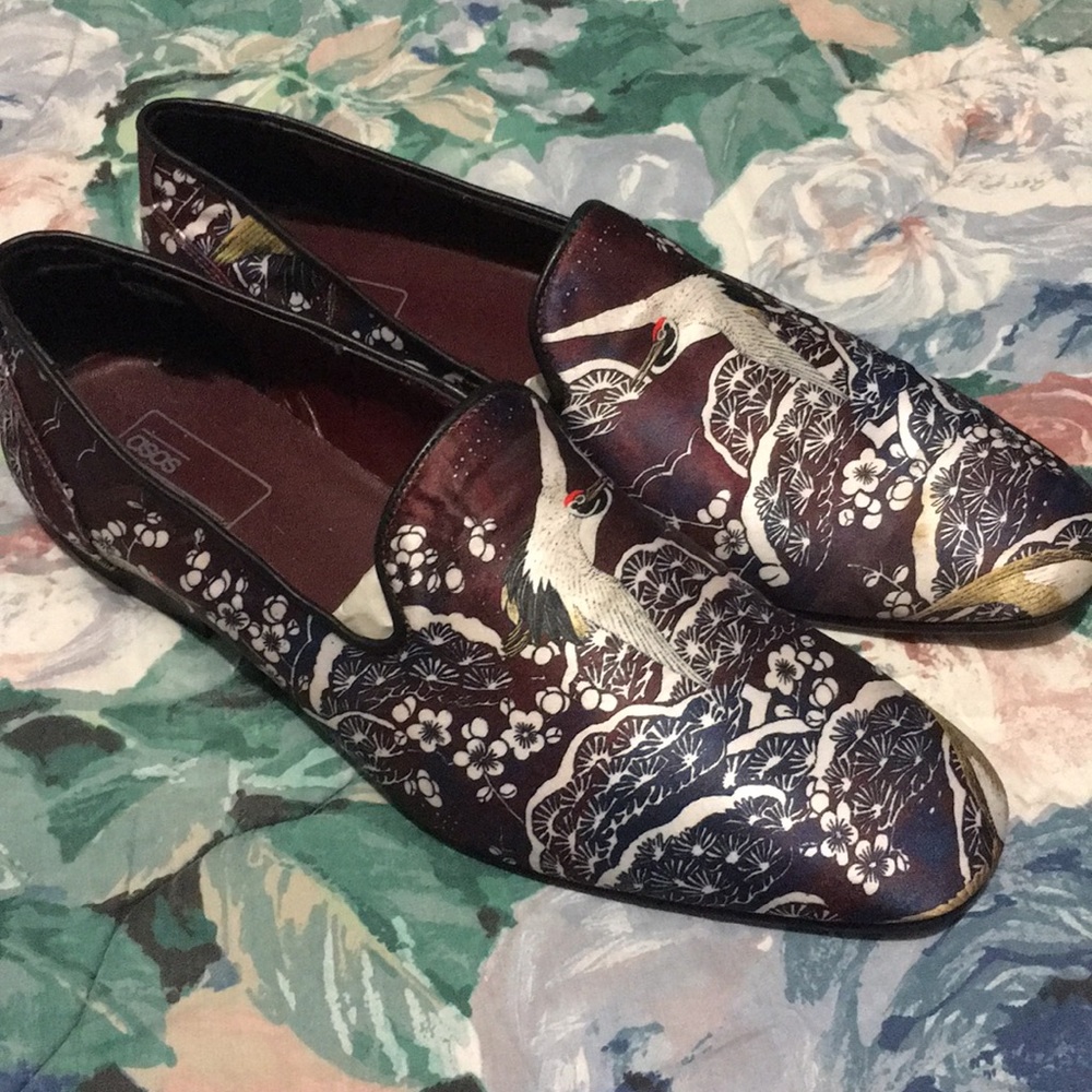 Swan Slip On Loafers Burgundy
